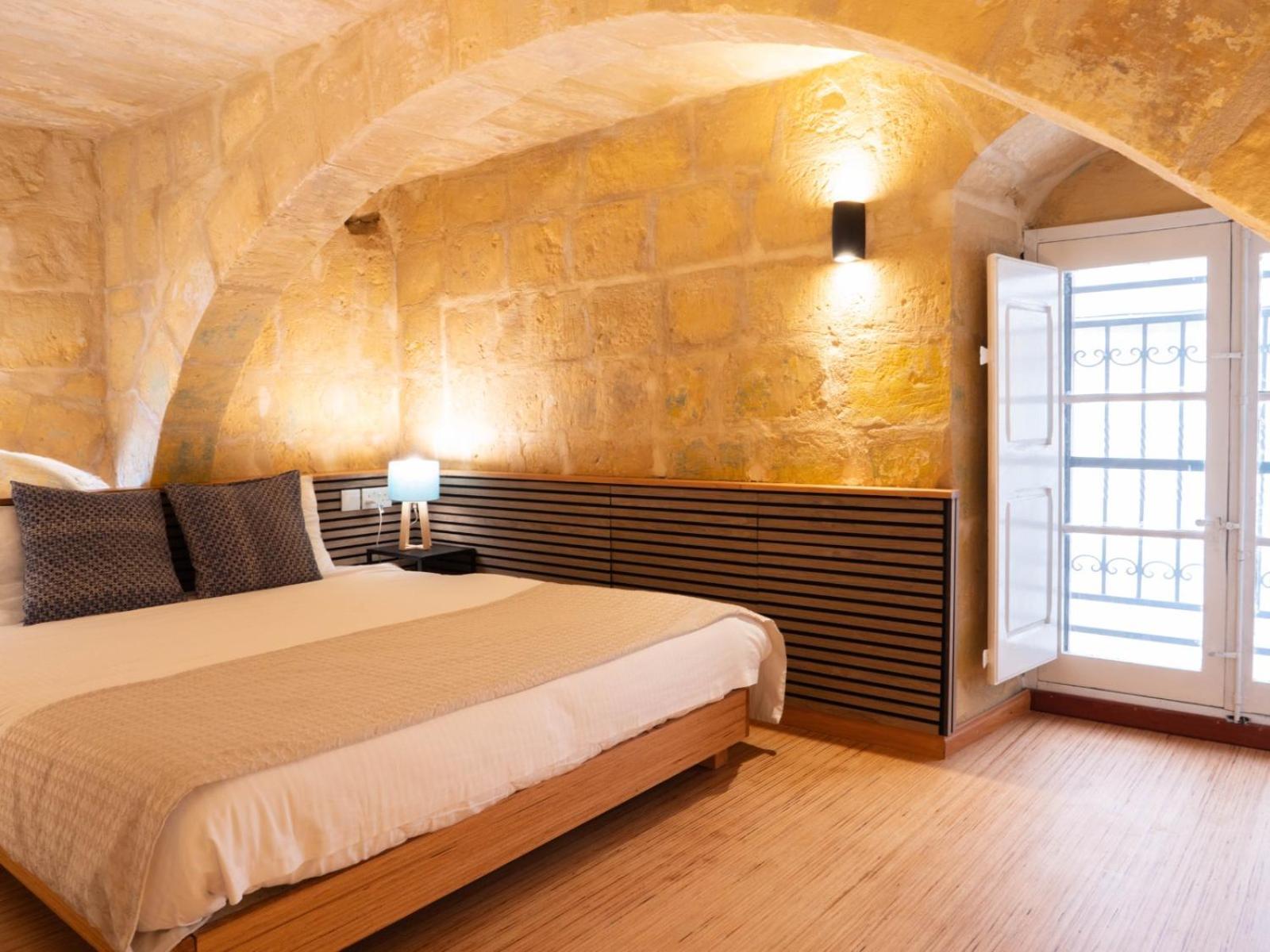 Ursula Self Catering And 1-br In By Tritoni Apartment