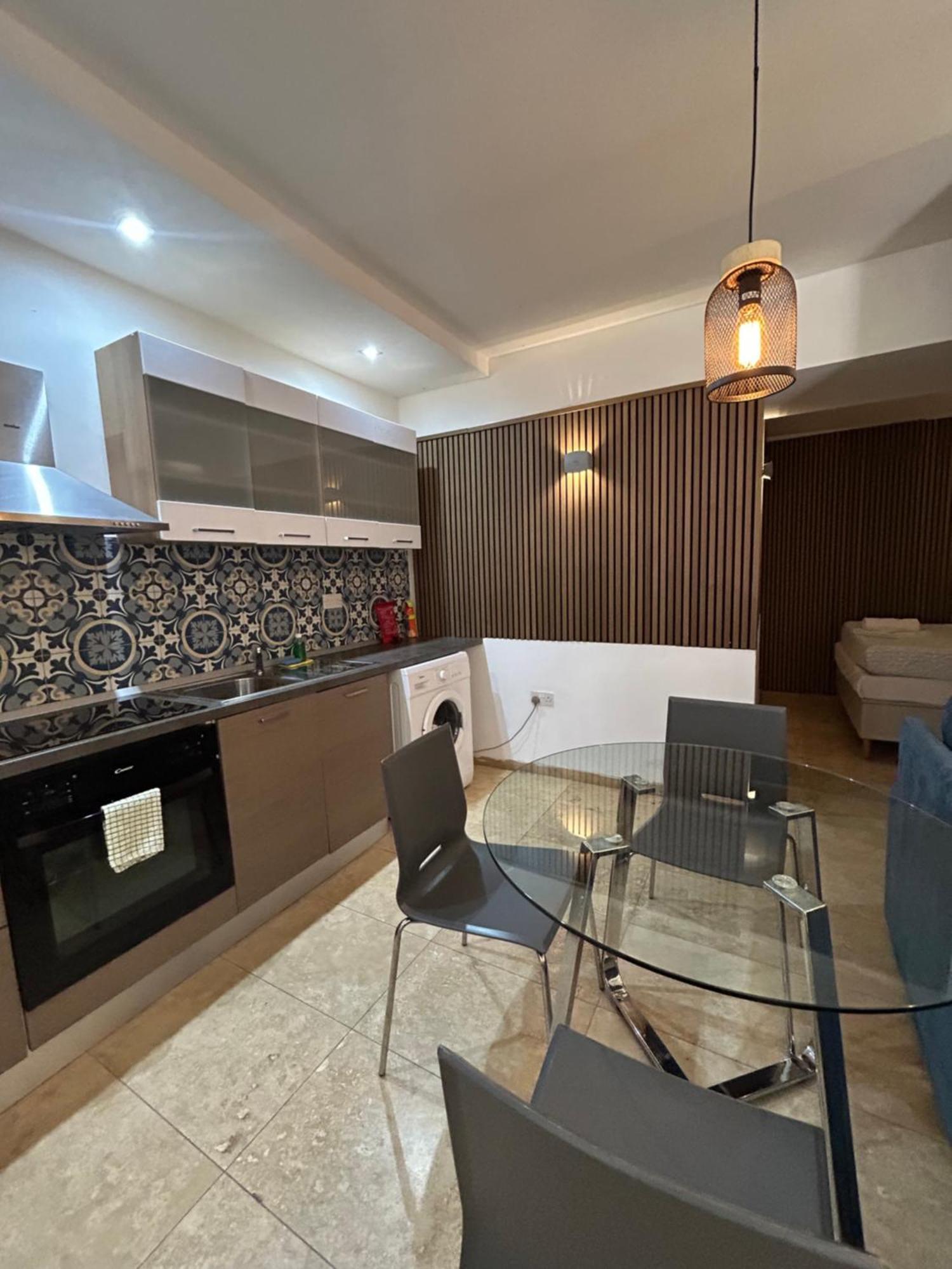 Ursula Self Catering And 1-br In By Tritoni * Valletta